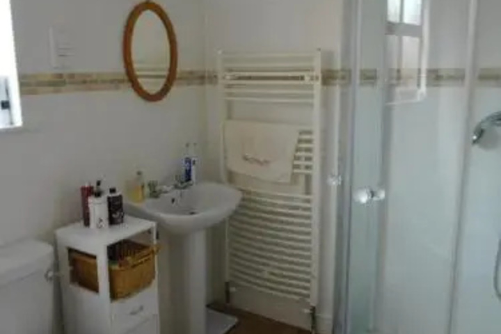 Room 7 of 13