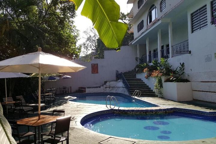 Hotel with Pool