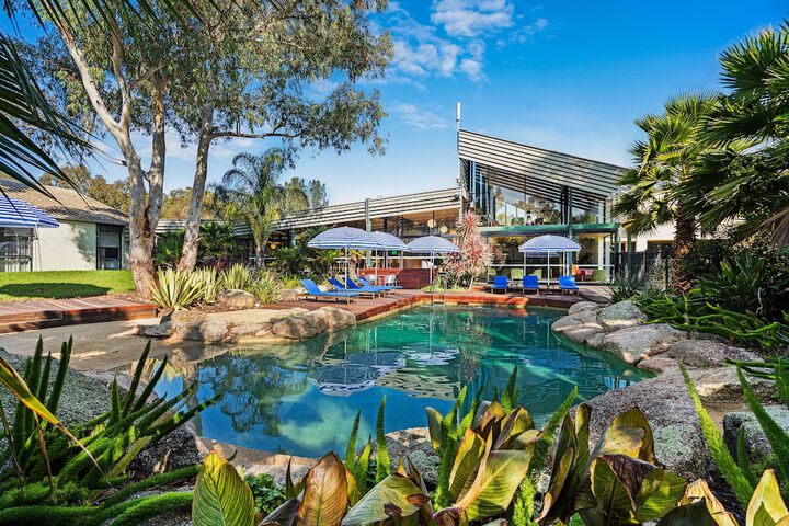 Pool 40 of 53