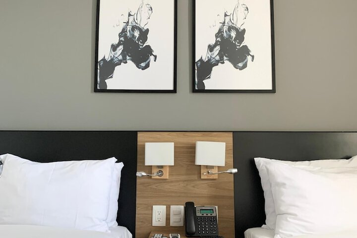 Room 17 of 26