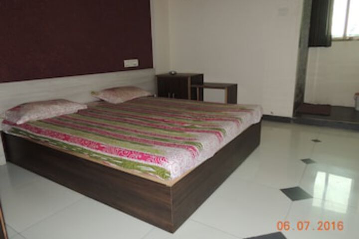HOTEL RAJVI PALACE