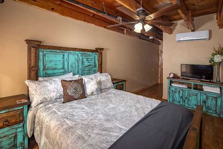 Room 10 of 23