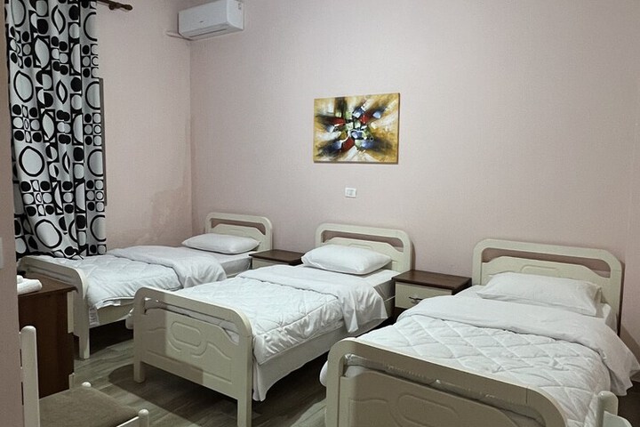 Room 14 of 34