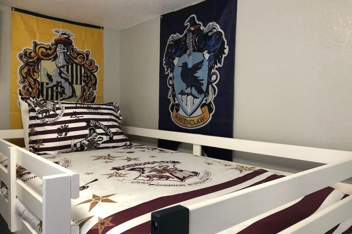 Room 5 of 44