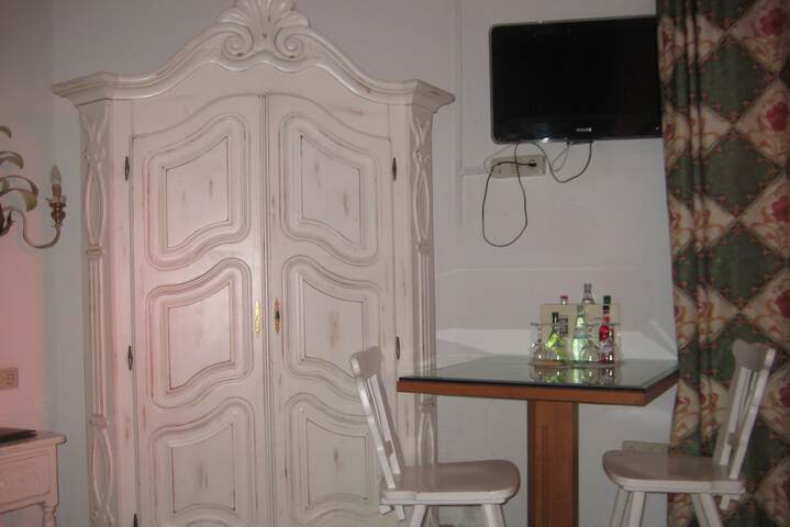 Room 34 of 73