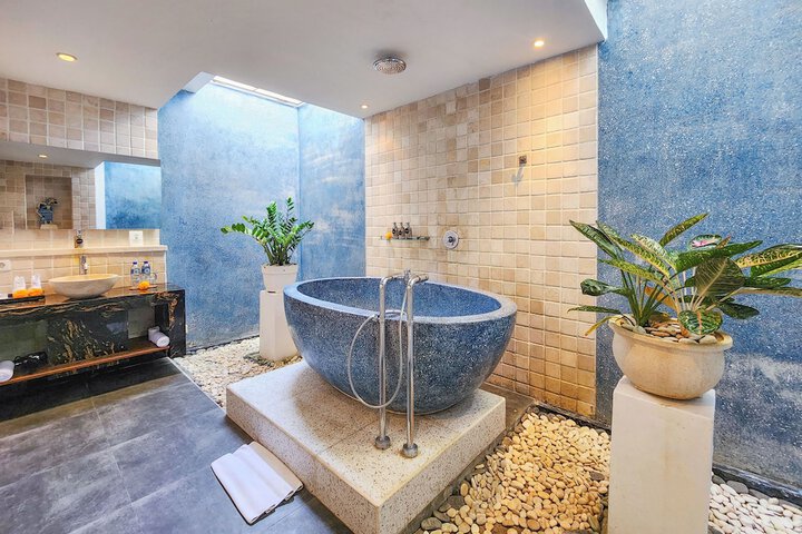 Bathroom Interior Photo