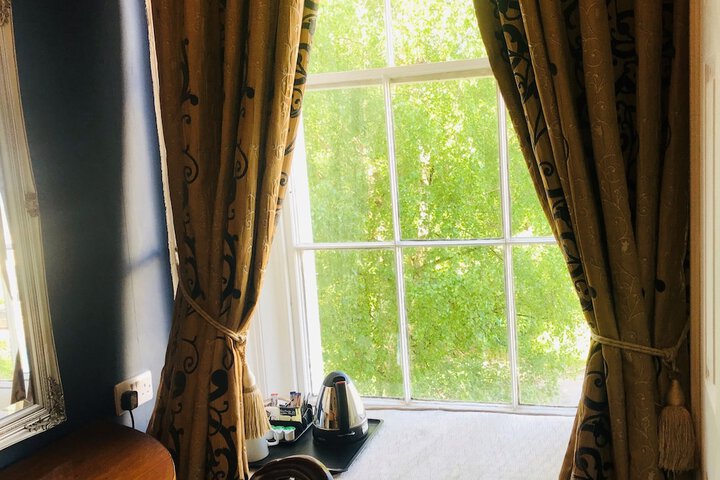 Room 21 of 36