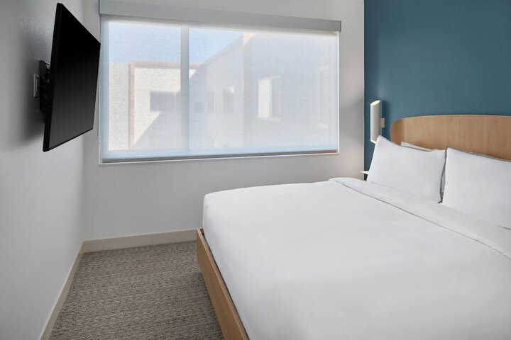 Room 21 of 73