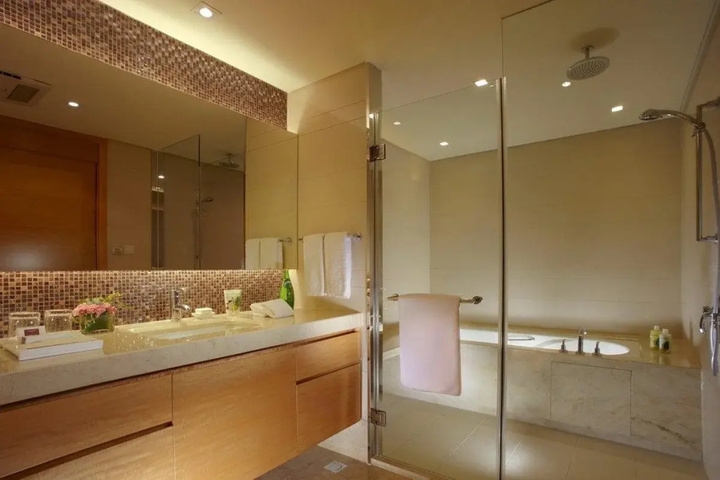 Clean Restrooms