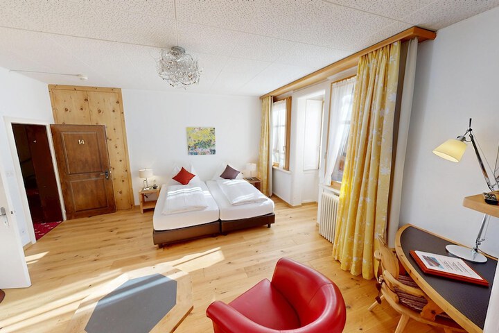 Room 20 of 74