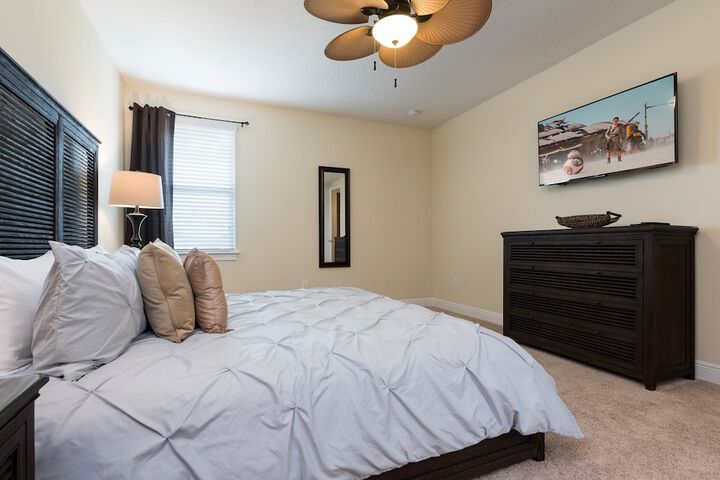 Room 3 of 26