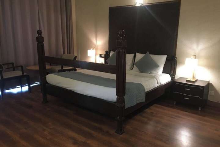 Room 70 of 111