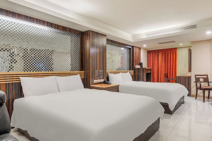 Room 41 of 100
