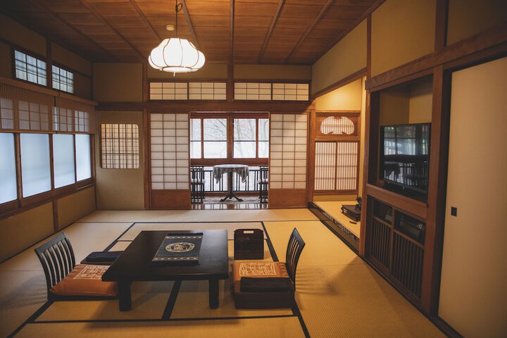 Room 28 of 127