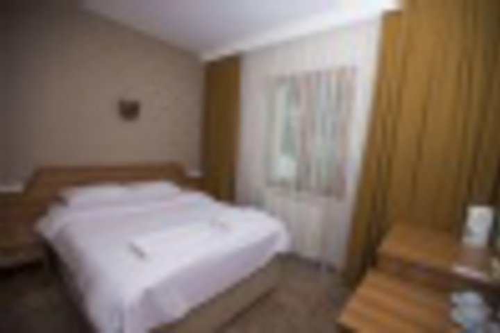 Room 148 of 216