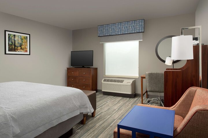 1 King Bed (22 of 23)