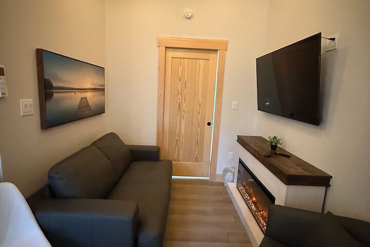 Room 15 of 25