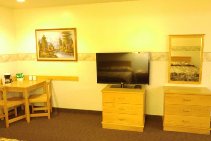 Room 8 of 26