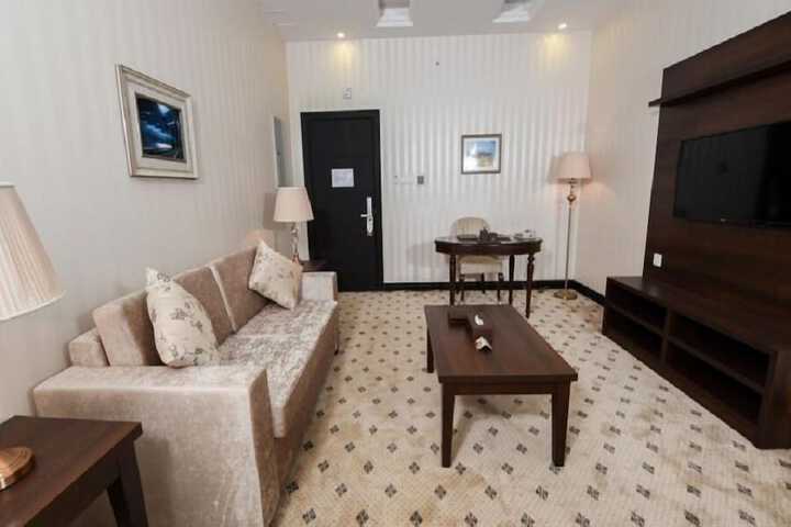 Room 18 of 34