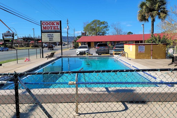 Pool 29 of 31