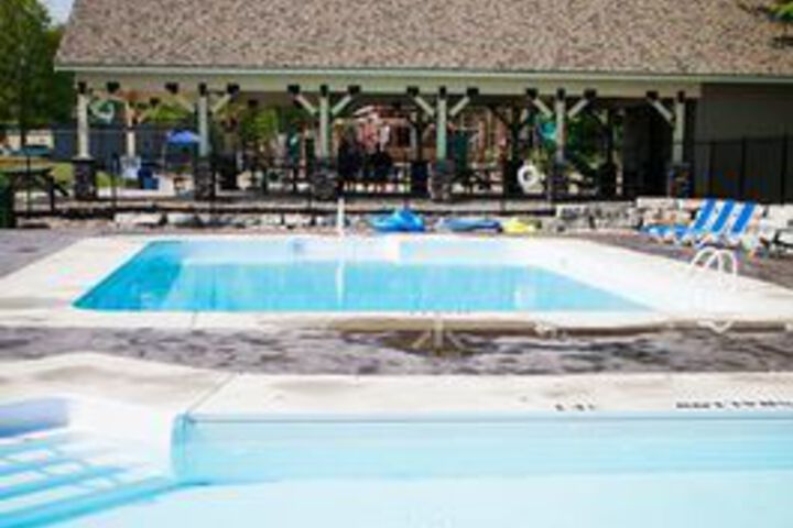 Pool 6 of 8
