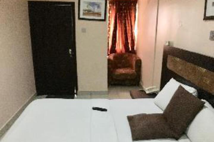 Room 7 of 7