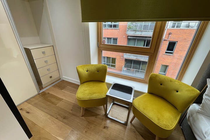 Room 181 of 296