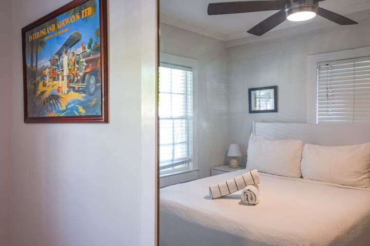 Room 16 of 30