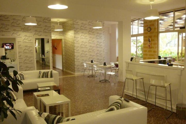 Hotel Interior 4 of 25
