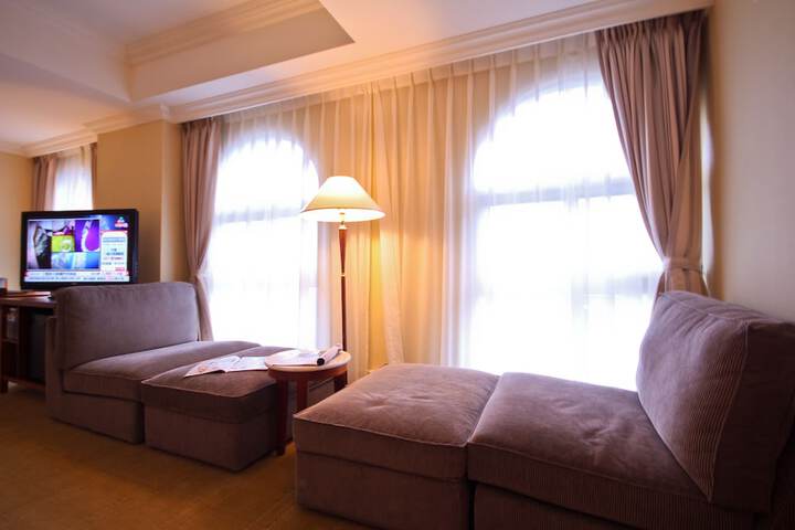Room 21 of 45