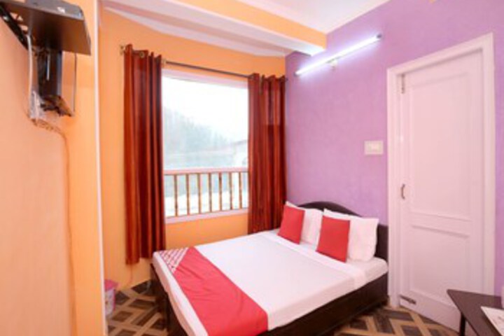 OYO 13061 Home Peaceful 2BHK Bharari