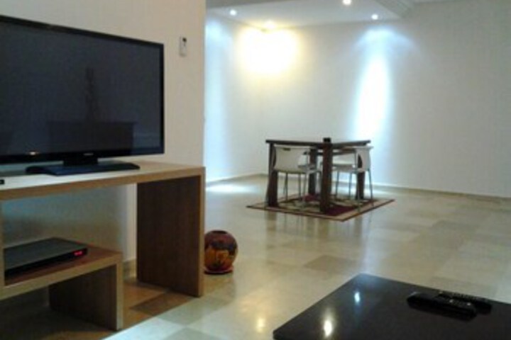 Room 11 of 11