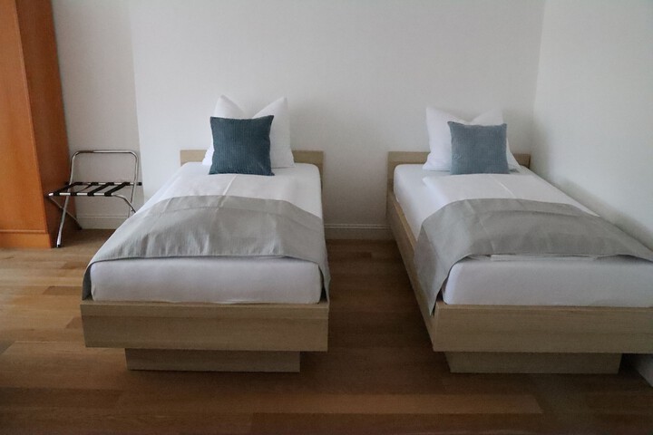 Room 6 of 20