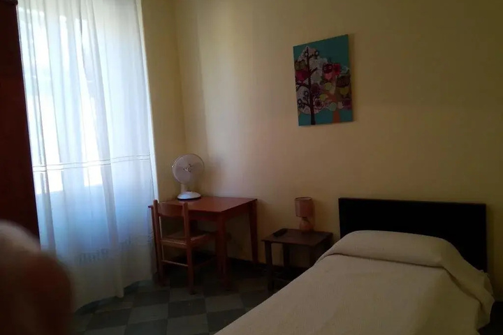 Room 16 of 24
