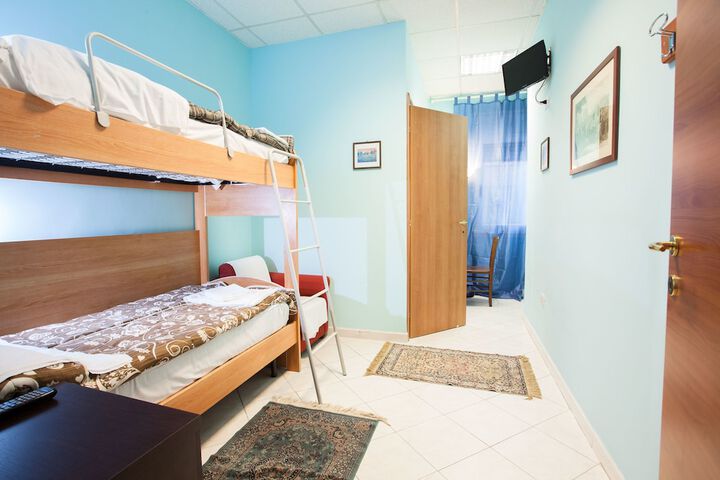 Room 36 of 68