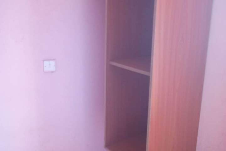 Room 13 of 23