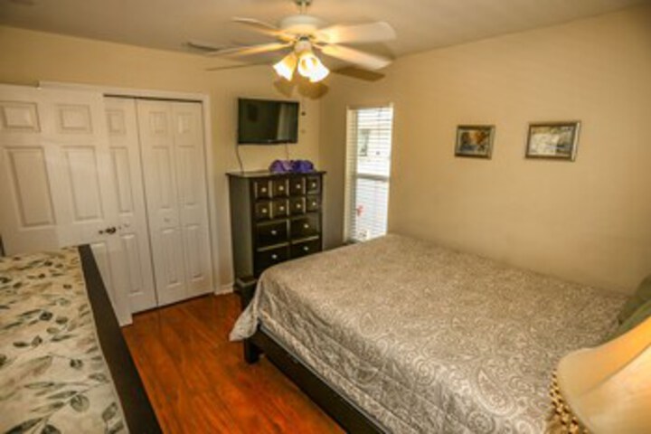 Room 25 of 25