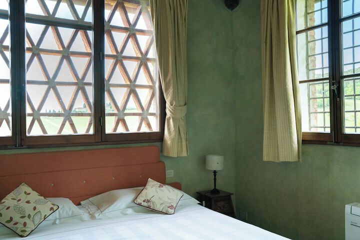 Room 14 of 69