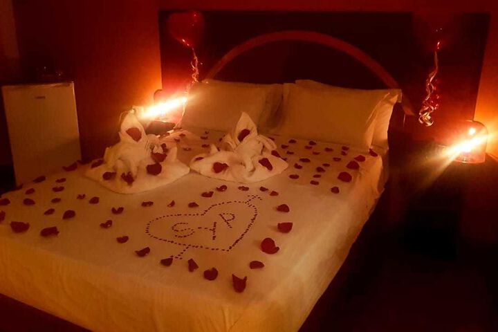 Room 6 of 6
