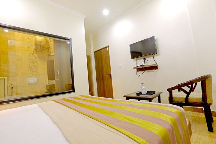 Room 7 of 36