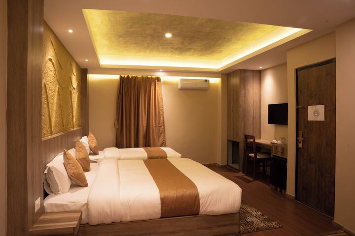 Room 18 of 60