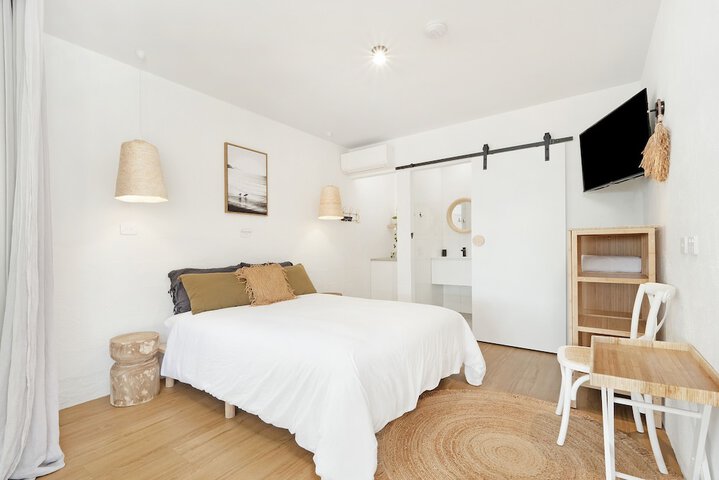Room 21 of 144