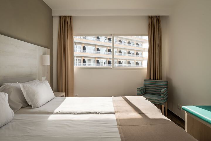Room 5 of 78