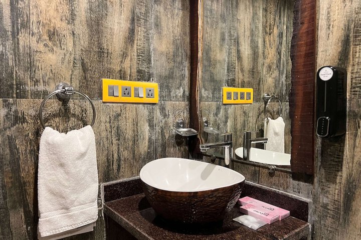Room 67 of 111