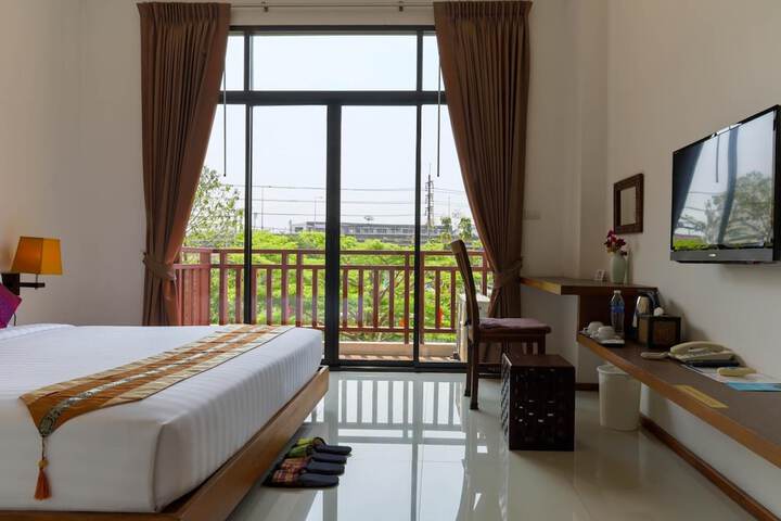 Room 10 of 72