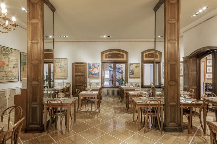 Dining 47 of 75