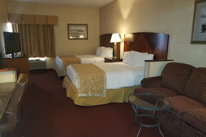 Room 5 of 14
