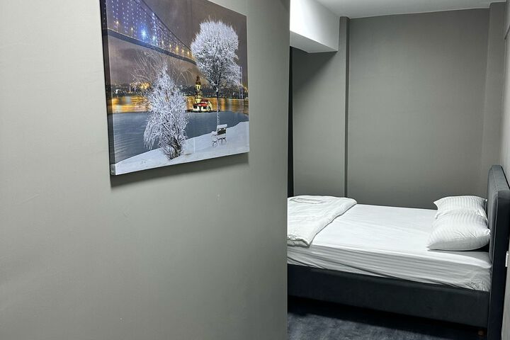Room 21 of 30