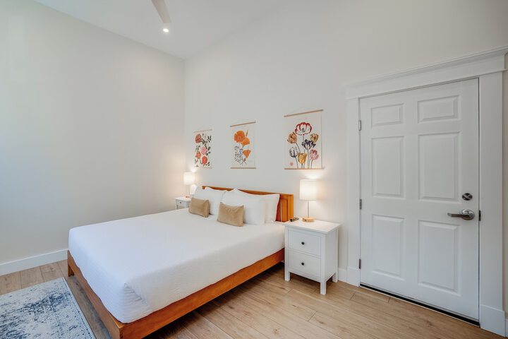 Room 48 of 107