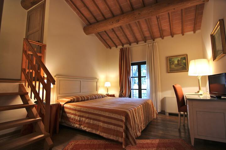 Room 28 of 175
